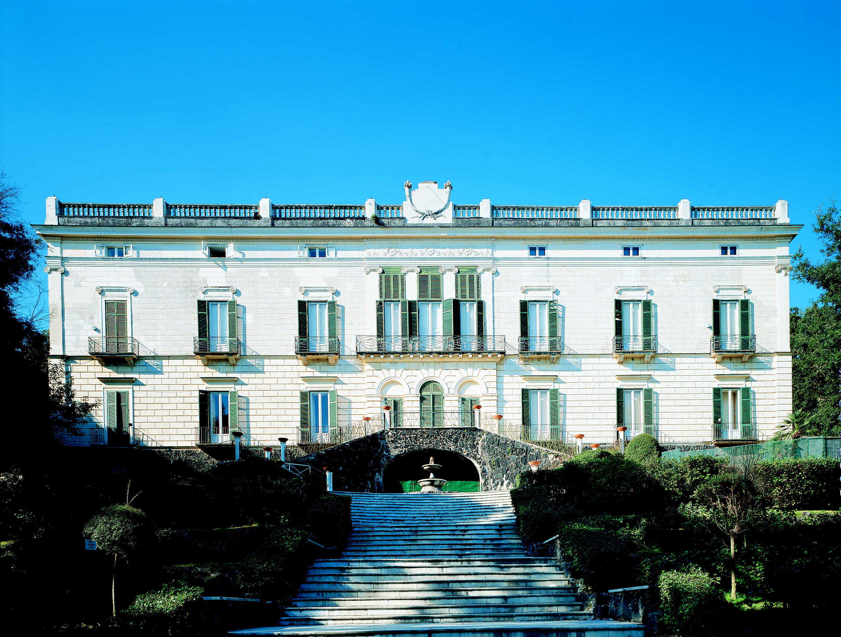 Museo Duca di Martina - Scalone del Belvedere sul prospetto meridionale