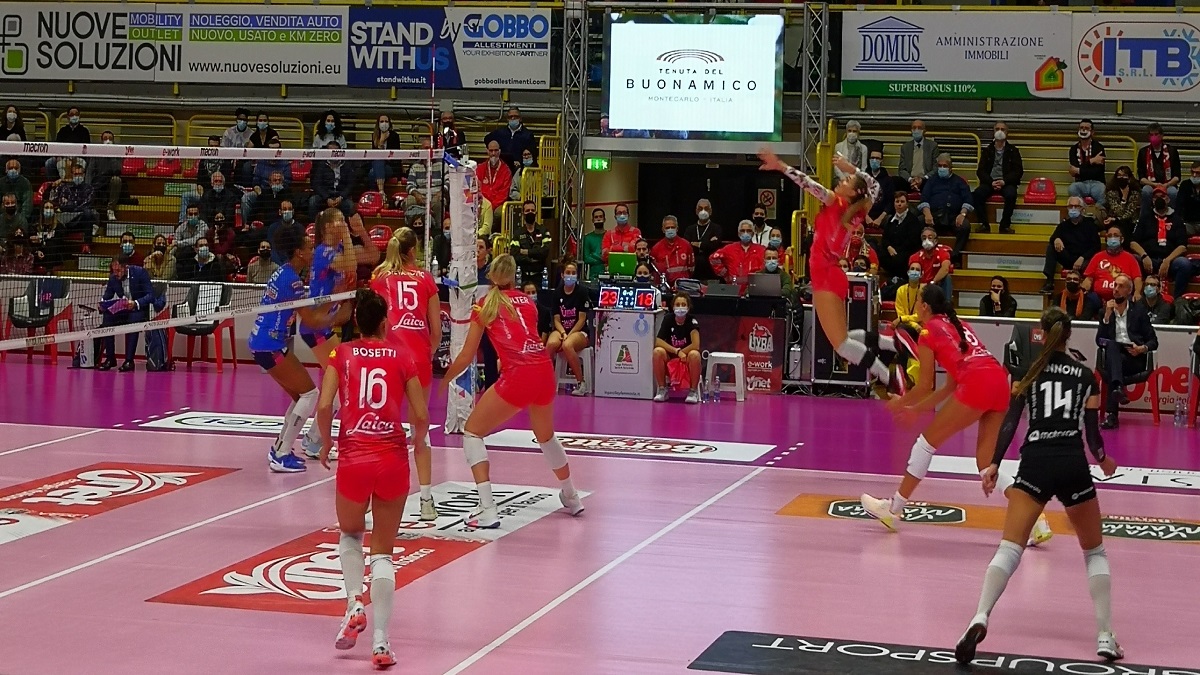 tenuta del buonamico con UYBA Volley Busto Arsizio