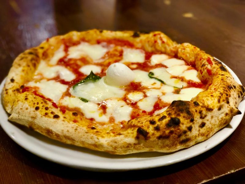la pizza napoletana verace di saro caminiti