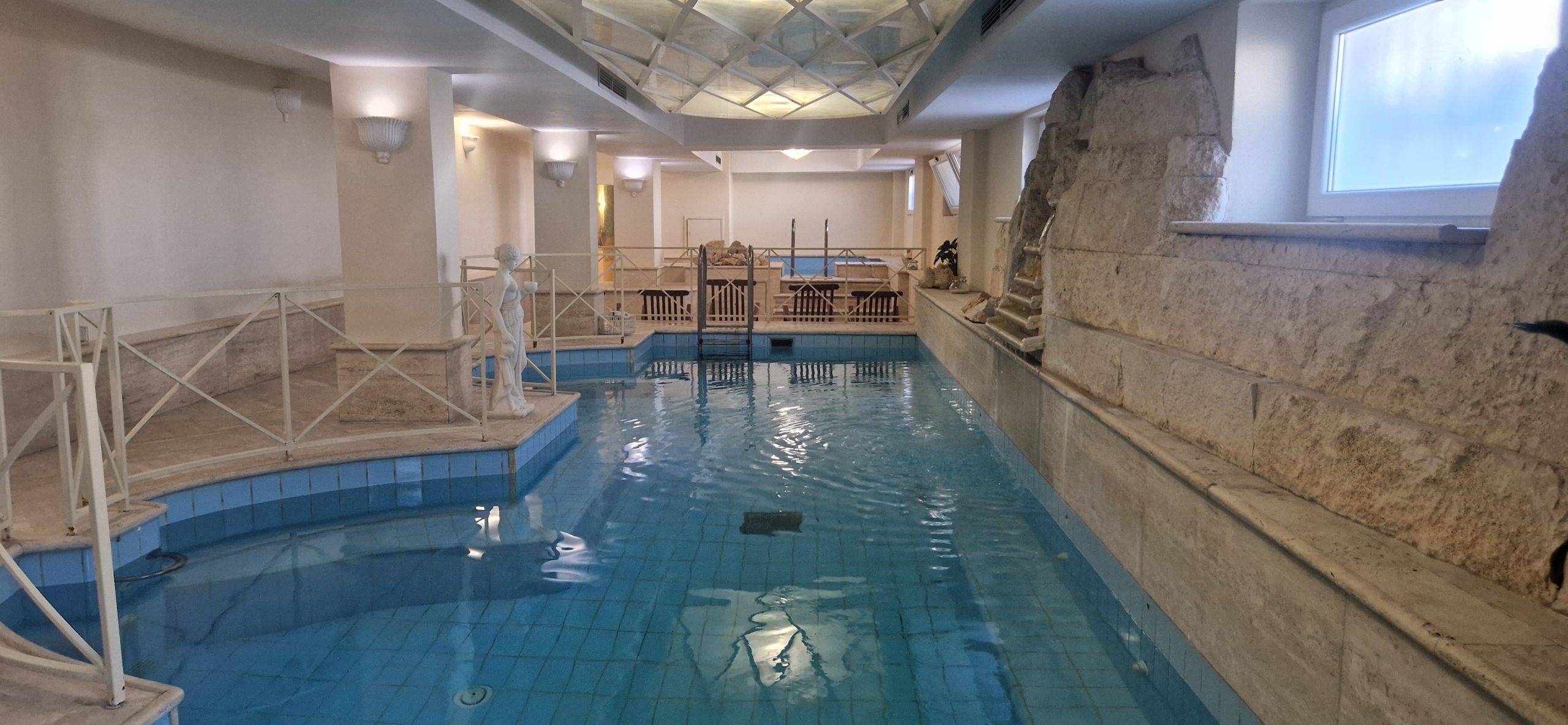 piscina termale dell'hotel terme mare blu