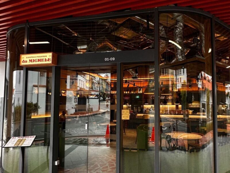 L’Antica Pizzeria Da Michele arriva nel Sud-est asiatico, a Singapore