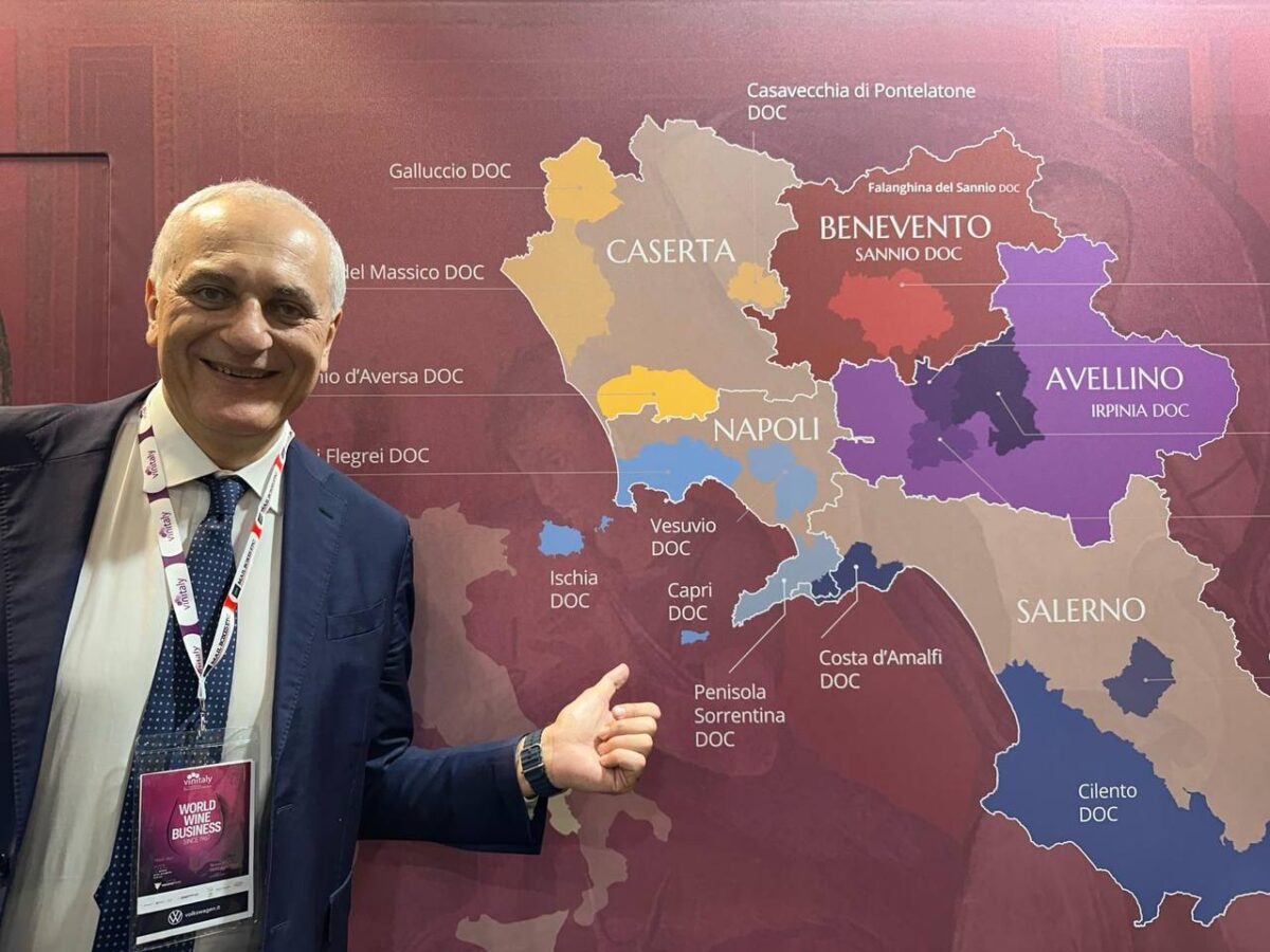 VINITALY, ASSESSORE CAPUTO: “PUNTIAMO SU DOP ECONOMY E SU BRAND CAMPANIA”