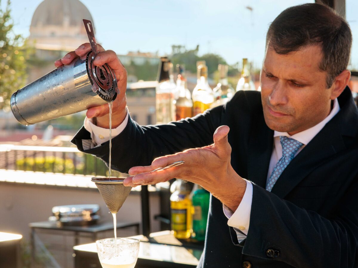 Alessio Mercuri Bar Manager Hotel d’Inghilterra: La Nuova Era della Mixology nel Cuore di Roma